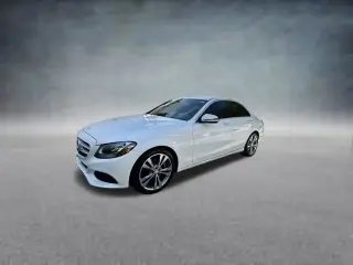 Mercedes-Benz Clase C 2016 C 300 4dr Sedán