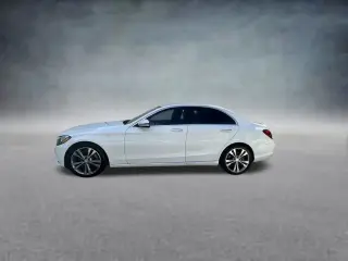 Mercedes-Benz Clase C 2016 C 300 4dr Sedán
