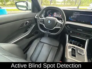 Serie 3 BMW 2025 330i 4dr Sedán