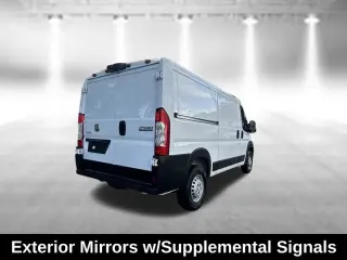 Ram ProMaster 2025 Tradesman 2500 136 WB 3dr Low Roof Cargo Van sin asiento de pasajero