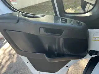 Ram ProMaster 2025 Tradesman 2500 159 WB 3dr Tech Roof Cargo Van sin asiento para pasajero