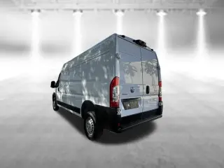 Ram ProMaster 2025 Tradesman 2500 159 WB 3dr Tech Roof Cargo Van sin asiento para pasajero