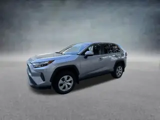 Toyota RAV4 2024 LE 4p SUV