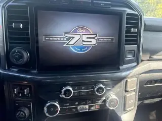Ford F-150 2023 4x4 XLT 4p SuperCrew 5.5 ft. CB