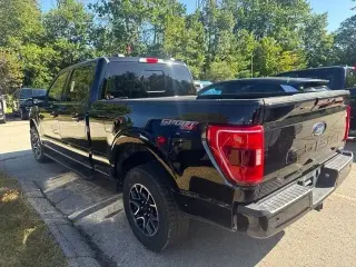 Ford F-150 2023 4x4 XLT 4p SuperCrew 5.5 ft. CB