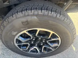 Ford F-150 2023 4x4 XLT 4p SuperCrew 5.5 ft. CB