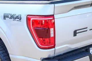 Ford F-150 2023 4x4 XLT 4dr SuperCrew 5.5 ft. SB
