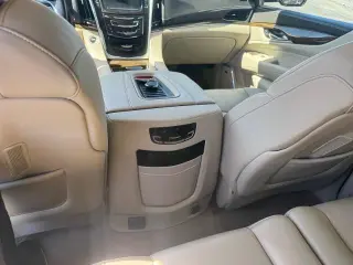 Cadillac Escalade 2019 4x4 Premium Luxury SUV 4 puertas