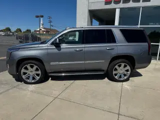 Cadillac Escalade 2019 4x4 Premium Luxury SUV 4 puertas