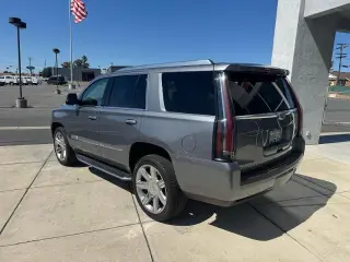 Cadillac Escalade 2019 4x4 Premium Luxury SUV 4 puertas