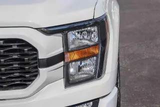 Ford F-150 2023 4x2 XL 4dr SuperCab 6.5 ft. SB