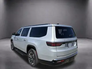 Jeep Wagoneer L 2024 4x4 Serie II 4p SUV