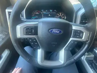 Ford F-150 2017 4x4 Lariat 4dr SuperCrew 5.5 ft. SB