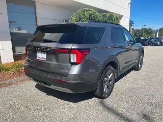 Ford Explorer 2026 AWD Active 4p SUV