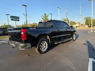 Chevrolet Silverado 1500 2021 4x4 LT 4dr Cabina de tripulación completa 5.8 pies BA con 1LT