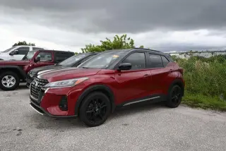 Nissan Kicks 2023 SR 4dr Crossover
