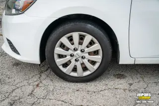 Nissan Sentra 2019 S 4p Sed 6M