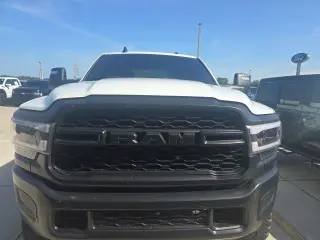 Ram 2500 2023 4x4 Tradesman 4dr Crew Cab 6.3 ft. SB Pickup