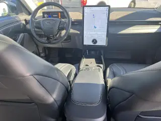 Ford Mustang Mach-E 2023 AWD Premium 4dr SUV