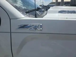 GMC Sierra 2500HD 2018 4x4 SLT 4dr Crew Cab LB