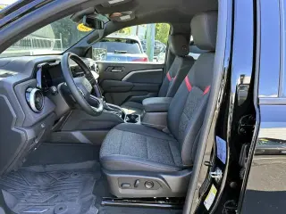 Chevrolet Colorado 2023 4x4 Z71 Cabina Crew 4 puertas 5 ft.