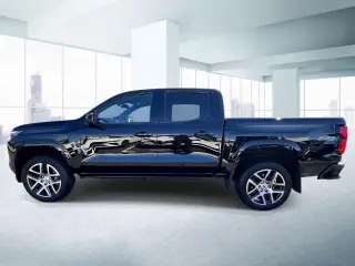 Chevrolet Colorado 2023 4x4 Z71 Cabina Crew 4 puertas 5 ft.