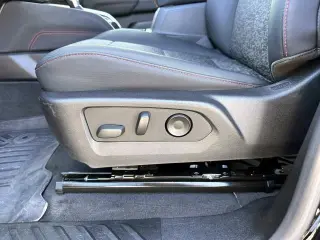 Chevrolet Colorado 2023 4x4 Z71 Cabina Crew 4 puertas 5 ft.