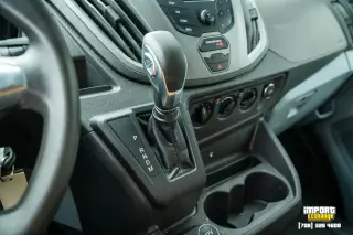 Ford Transit 2019 250 3dr LWB Techo Medio Furgón de Carga con Puerta Deslizante del Lado del Pasajero