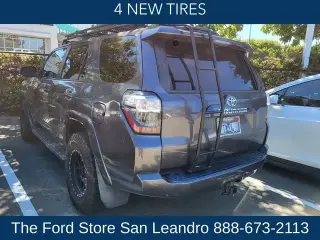 Toyota 4Runner 2016 4x4 SR5 4dr SUV