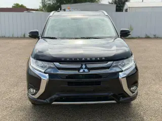 SUV Mitsubishi Outlander PHEV 2018 AWD SEL 4dr