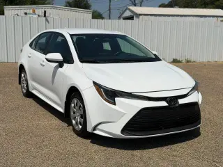 Toyota Corolla 2026 LE 4dr Sedán