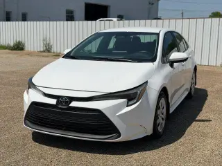 Toyota Corolla 2026 LE 4dr Sedán