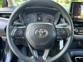 Toyota Corolla 2024 LE 4p Sedan