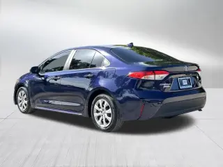 Toyota Corolla 2024 LE 4p Sedan