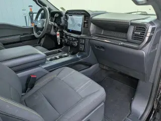 Ford F-150 2024 4x2 STX 4dr SuperCrew 5.5 ft. SB