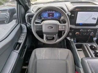 Ford F-150 2024 4x2 STX 4dr SuperCrew 5.5 ft. SB