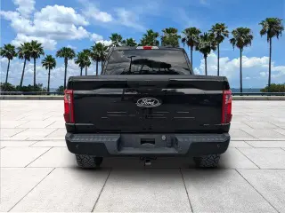 Ford F-150 2024 4x2 STX 4dr SuperCrew 5.5 ft. SB
