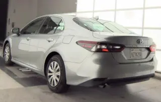 Toyota Camry Híbrido 2021 LE 4dr Sedán