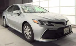 Toyota Camry Híbrido 2021 LE 4dr Sedán