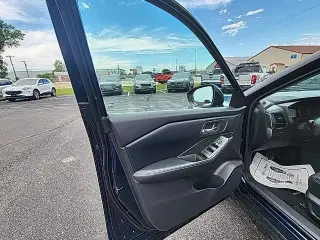 Nissan Rogue 2024 AWD SV 4p Crossover