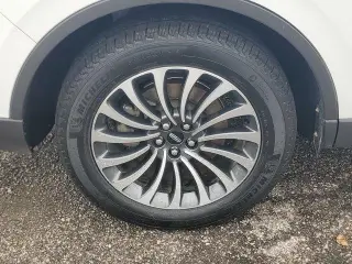 Lincoln Aviator 2024 AWD Premiere 4dr SUV