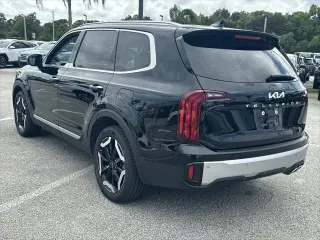 Kia Telluride 2023 AWD S 4p SUV