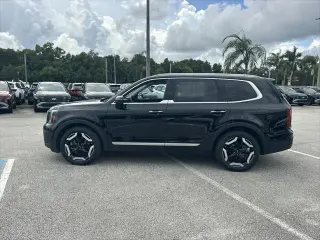 Kia Telluride 2023 AWD S 4p SUV