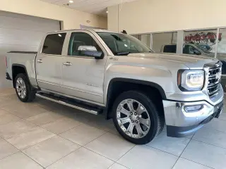 GMC Sierra 1500 2018 4x4 SLT 4dr Crew Cab 5.8 ft. SB