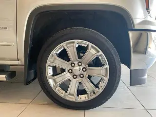 GMC Sierra 1500 2018 4x4 SLT 4dr Crew Cab 5.8 ft. SB