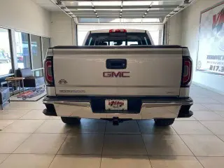 GMC Sierra 1500 2018 4x4 SLT 4dr Crew Cab 5.8 ft. SB