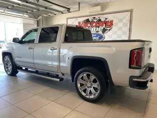 GMC Sierra 1500 2018 4x4 SLT 4dr Crew Cab 5.8 ft. SB