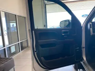 GMC Sierra 1500 2018 4x4 SLT 4dr Crew Cab 5.8 ft. SB