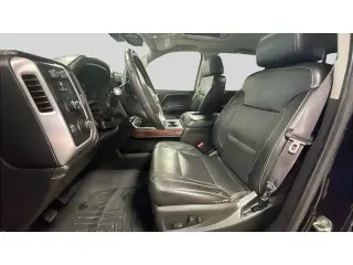 GMC Sierra 1500 2017 4x4 SLT 4dr Cabina de Tripulación Completa 5.8 ft. CB