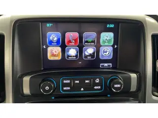 GMC Sierra 1500 2017 4x4 SLT 4dr Cabina de Tripulación Completa 5.8 ft. CB
